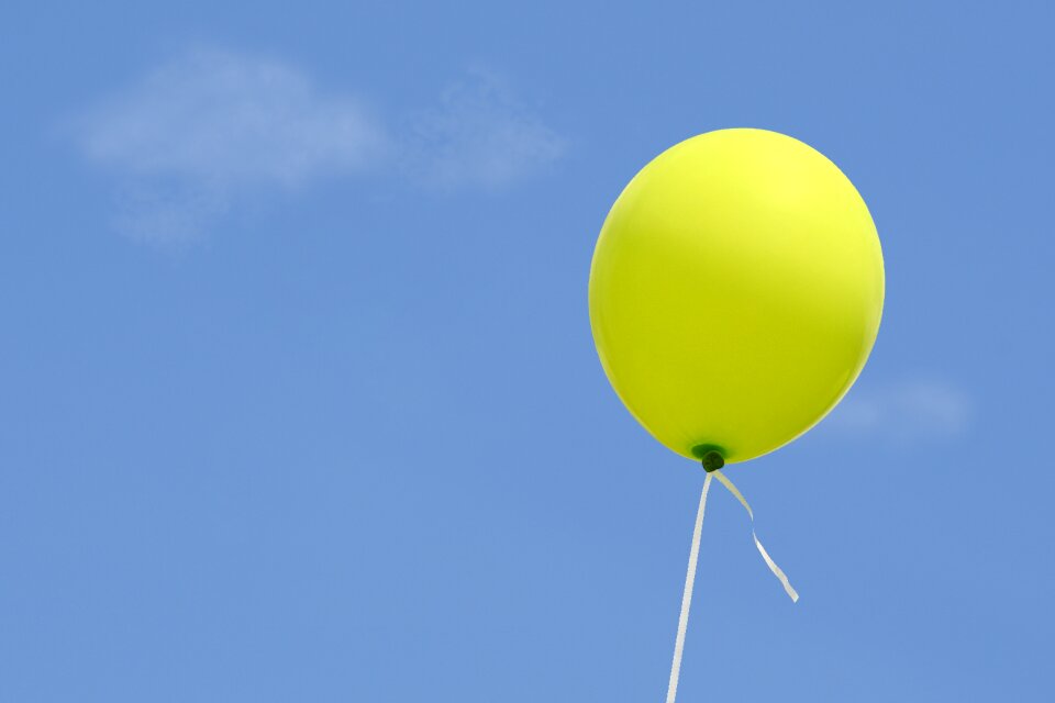 Green flying helium