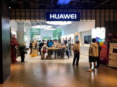 Huawei Taipei Syntrend Experience Store 20180423