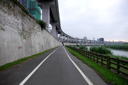 Huandong Boulevard View from West 20141110