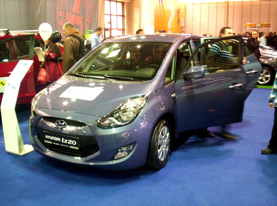 Hyundai ix20 front Poznan 2011