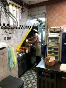 Kitchen of Mos Burger 2nd Minsheng Store, Taipei 20170603