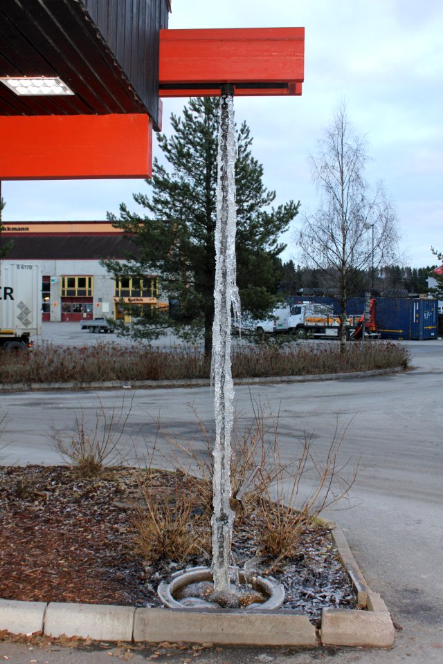 Kjetting for nedløp til takrenne - nediset