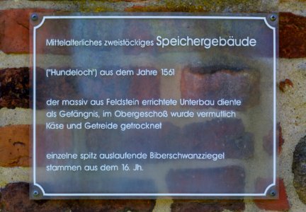 Kloster Neuendorf Hundeloch 03