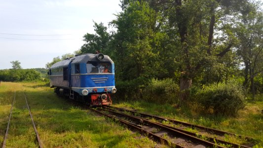 Khmilnyk station train2 photo