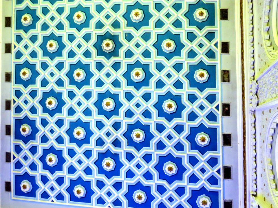 Kenesa in Kiev ceiling