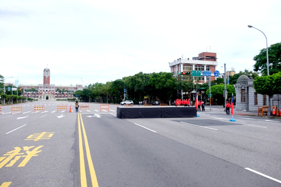 Ketagalan Blvd before Parade Opening 20160612Fd
