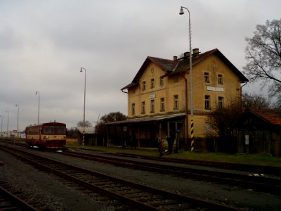 Kralovice station 810