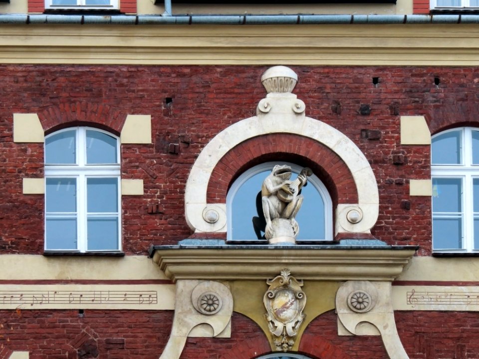 Kamienica Pod Śpiewającą Żabą w Krakowie 03