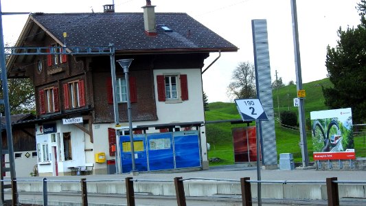 Kaiserstuhl OW railway station