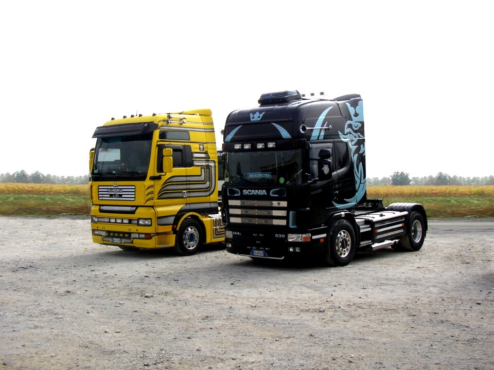 Truck driving the trailer