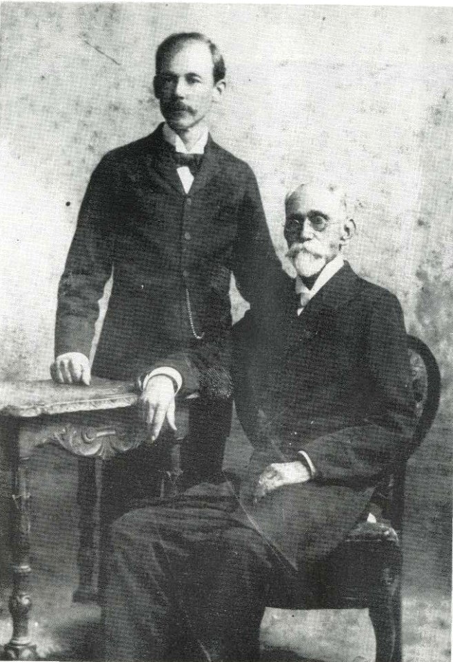 Junto a Alejandro Gonzlez, Nueva York 1901