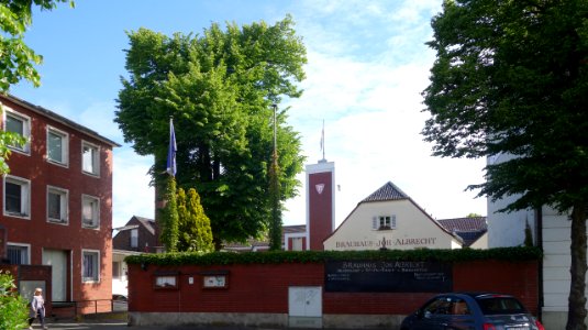 Niederkasseler Straße 104, Düsseldorf 19. Mai 2020 (2)