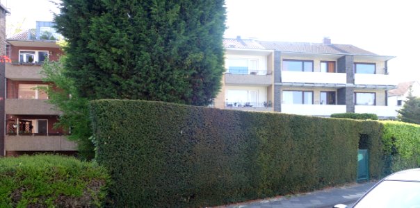 Niederkasseler Lohweg 44-48 (Düsseldorf) (01)