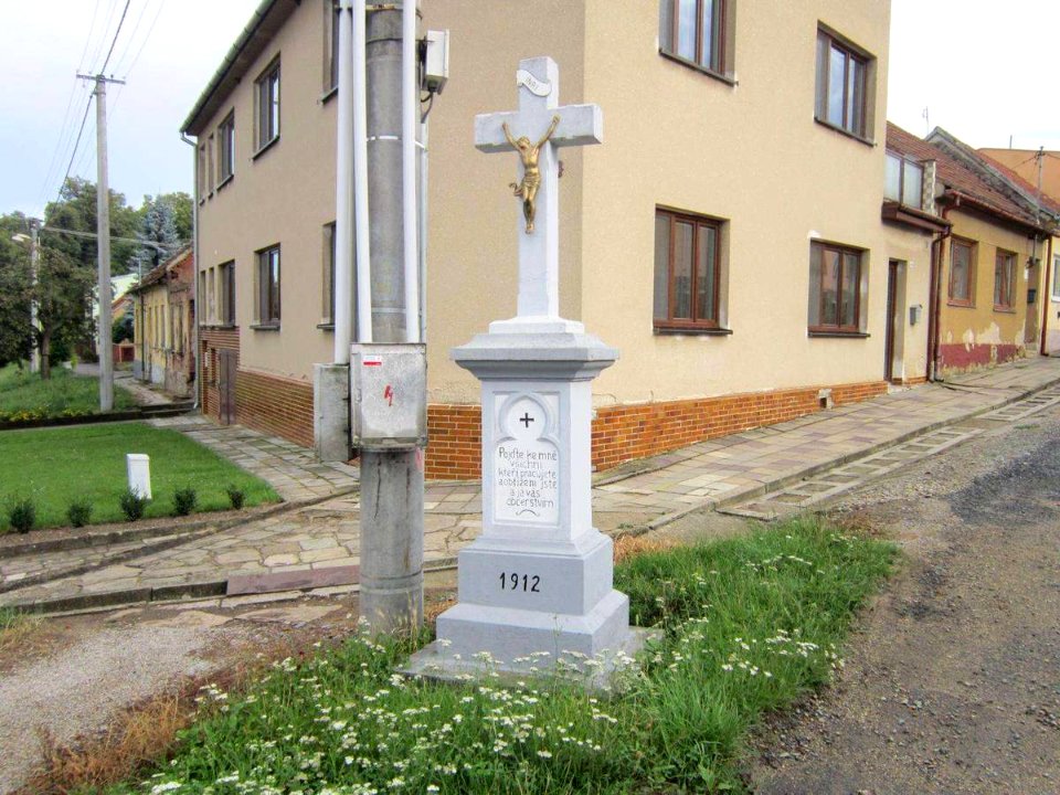 Kříž v Rosicích ve Zbýšovské ulici (Q69313224)