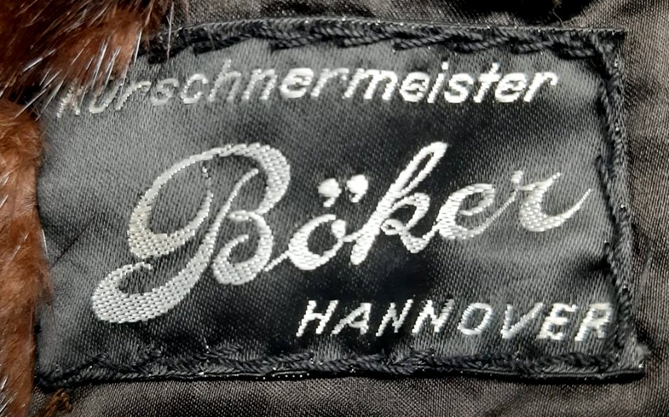Kürschnermeister Böker, Hannover (Web-Einnähetikett)
