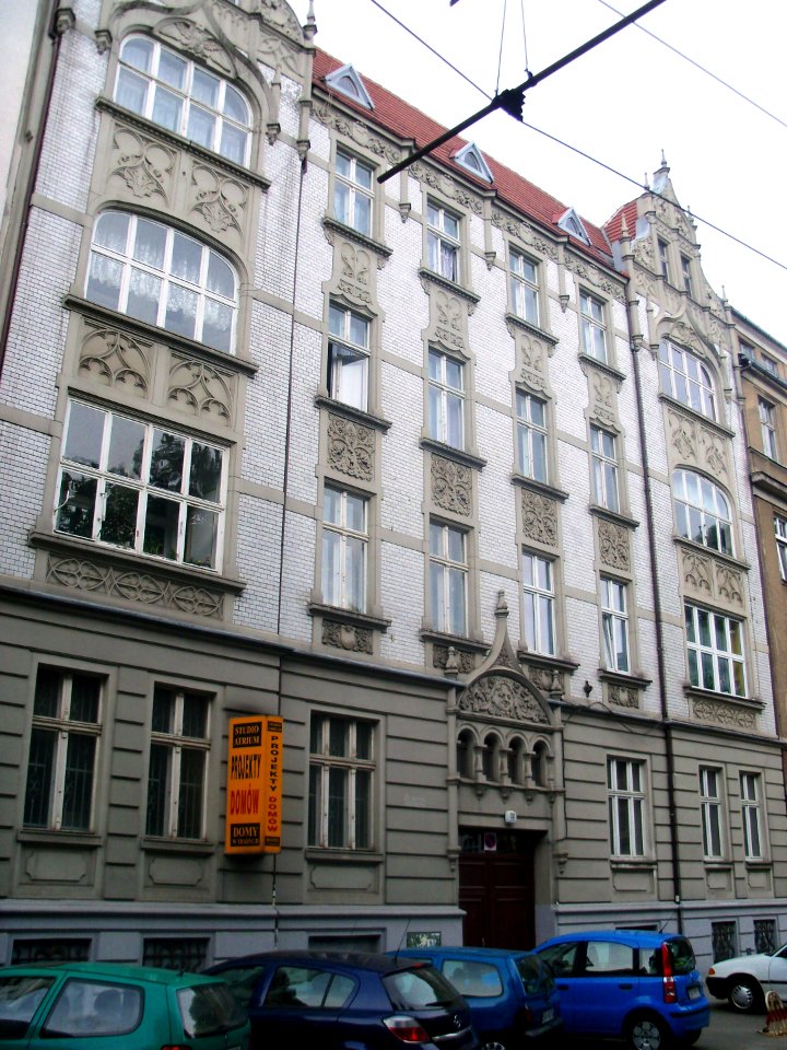Katowice - Building on Freedom Square 11 (1)
