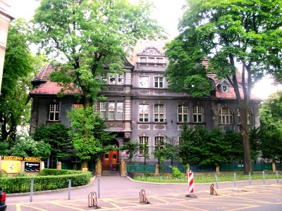 Katowice - Building on Freedom Square 10