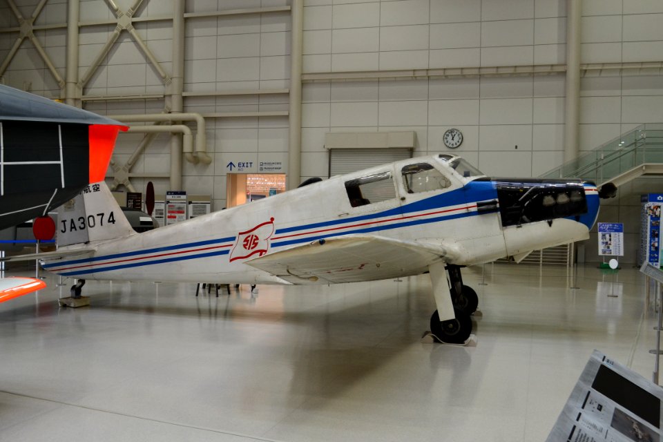 Kawasaki KAL-1 ‘川崎航空 - JA3074’ (28419537608)