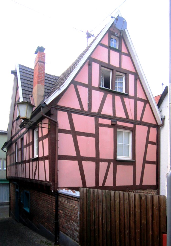 Neustr. 20