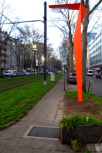 Neue Kranich-Leuchten auf der Immermannstraße. Japanviertel, Düsseldorf (05)