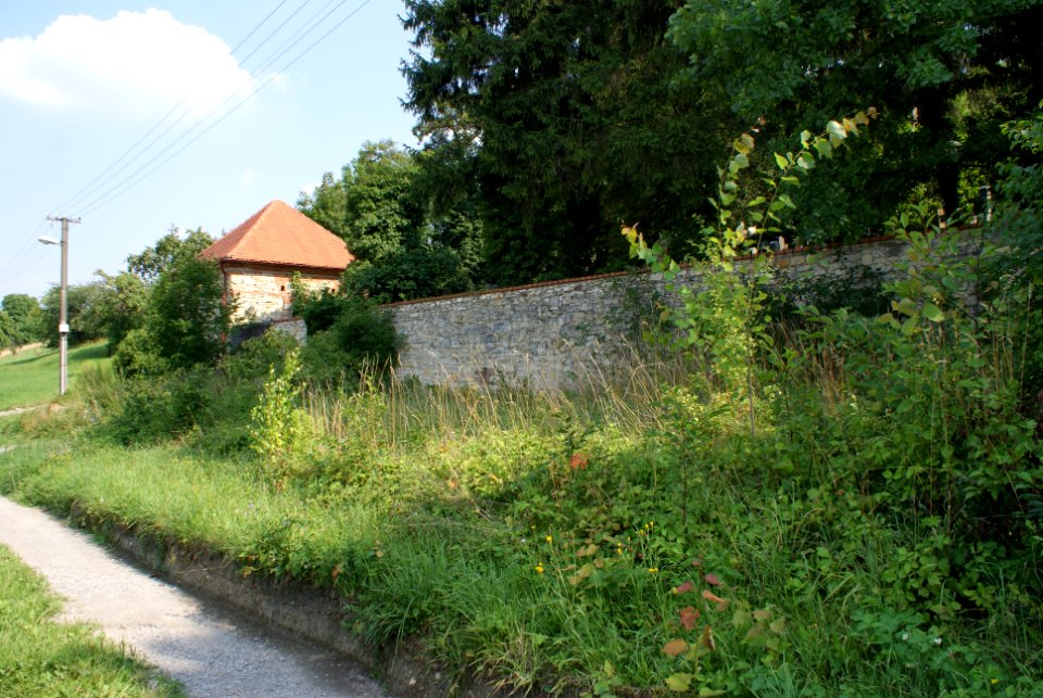 New Jewish cemetery in Hostouň 02