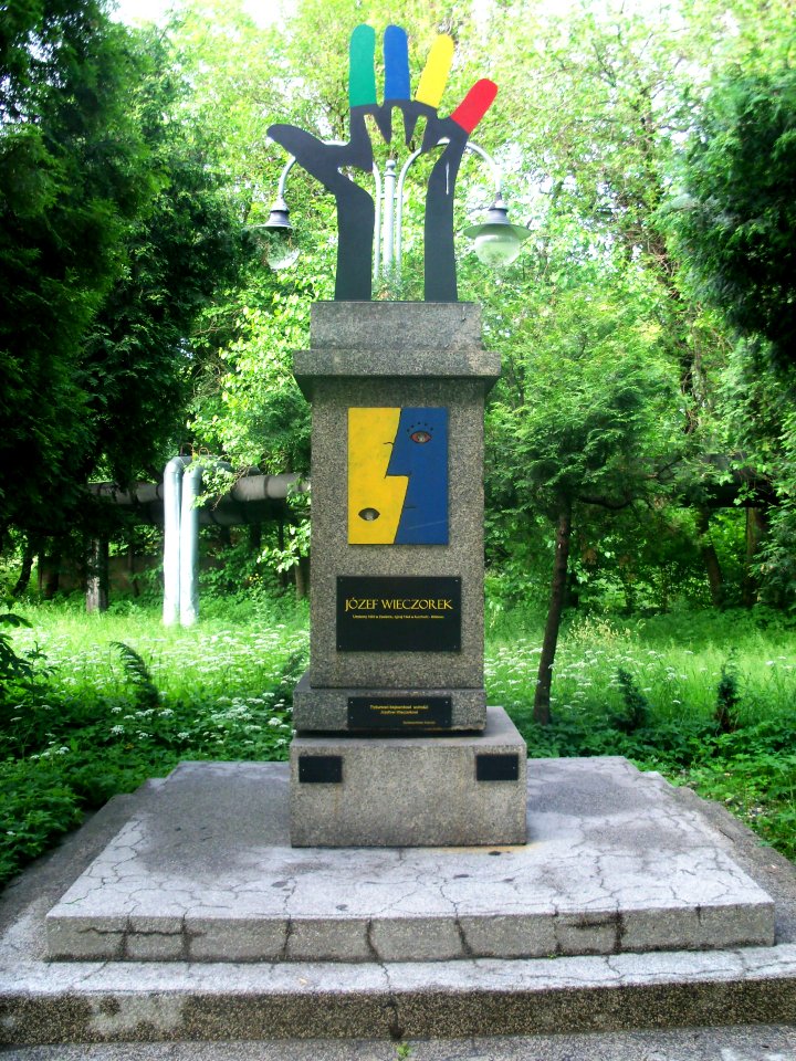 Katowice - Monument of Józef Wieczorek in Nikiszowiec (2)