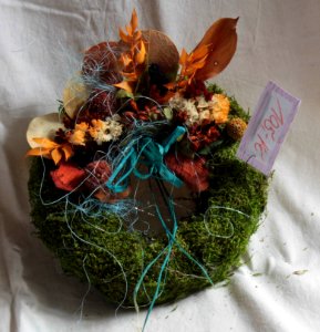 Funeral wreath 09 27 1480u