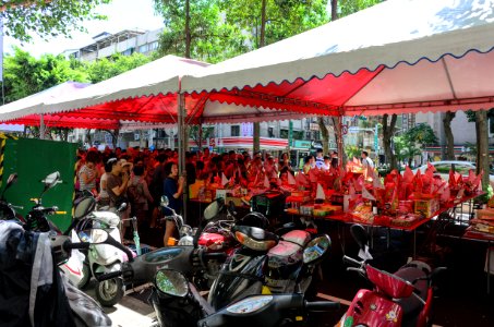 Futai Village Neighbors Praying in Ghost Festival 20160814a