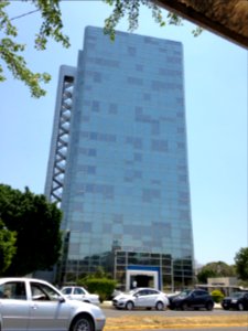 Frontview torre cristal