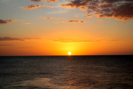 Mar ocean sunset photo