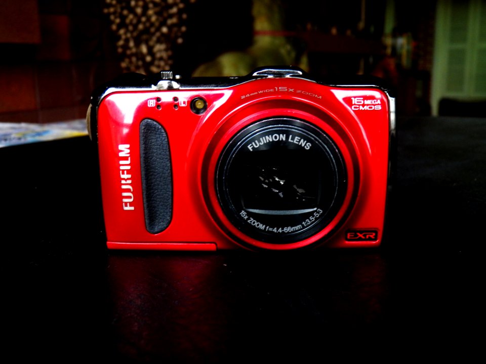 Fujifilm FinePix F550EXR 20130413