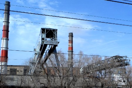 Gantry cranes at CHPP-2 (02)