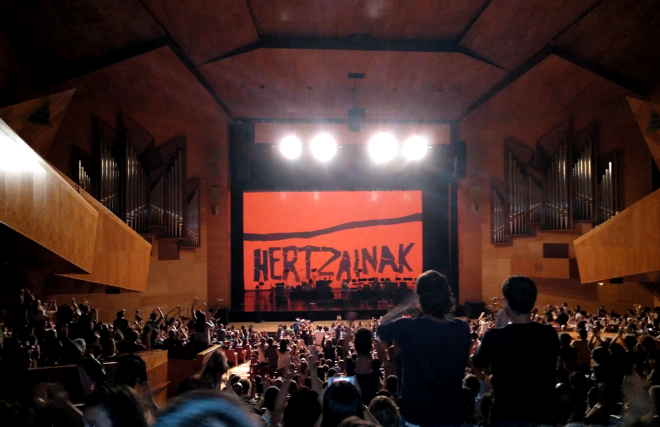 Gari - Josu - Hertzainak Euskaldunan (08)