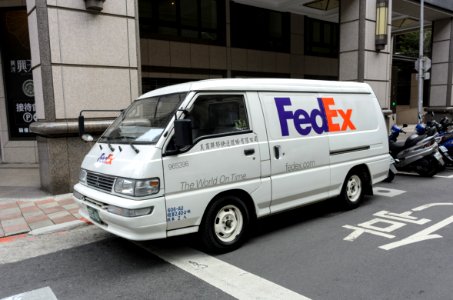 FedEx Mitsubishi Delica Van Parked at Datong District, Taipei 20151229
