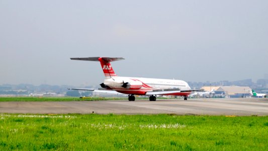 Far Eastern Air Transport MD-82 B-28017 Arrival to Taipei Songshan Airport 20150427d