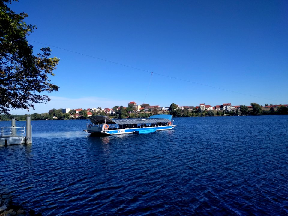 Faehre-straussee