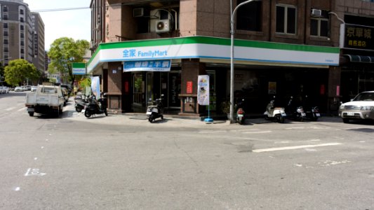 FamilyMart Hualien Guoshen Store 20150704b