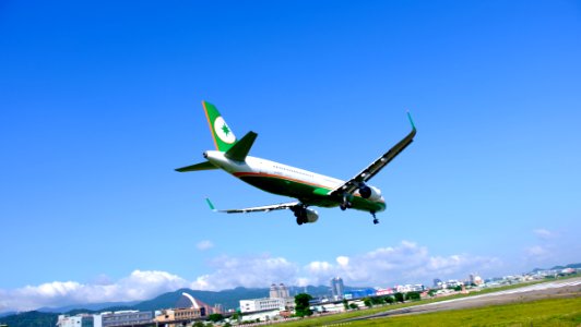 EVA Air Airbus A321-211 B-16213 on Final Approaching at Taipei Songshan Airport 20160924b