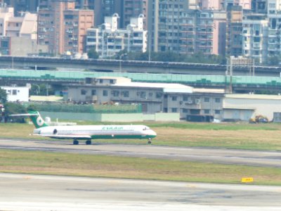 Eva Air MD-90 Taking off from Songshan Airport 20130423