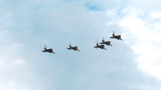 Five Mirage 2000s of ROCAF 499th Wing Flypast Hsinchu Air Force Base 20151121b
