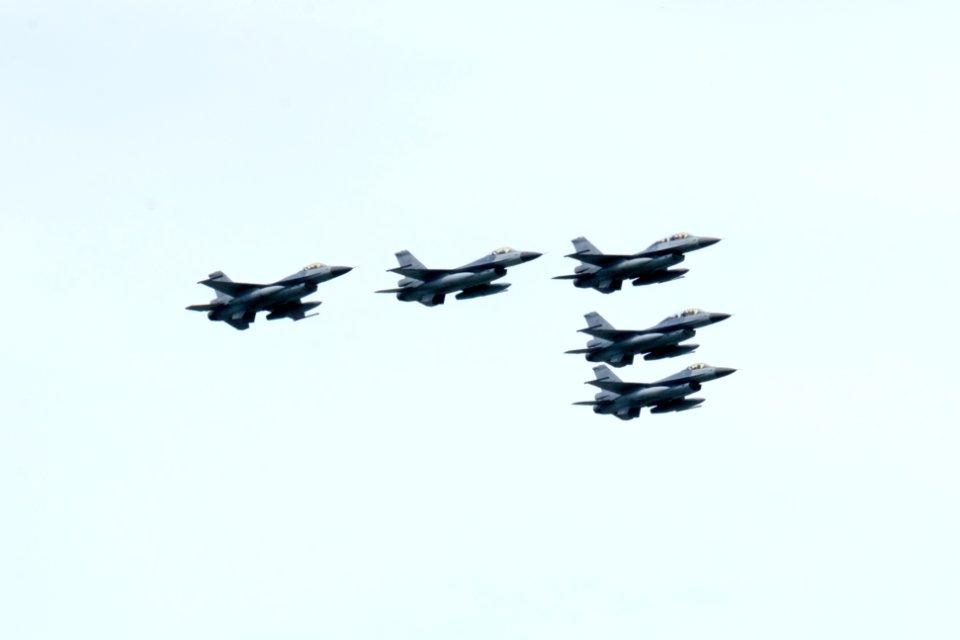 Five F-16s of 401st Tactical Composite Wing Flypast Hualien Air Force Base 20160813a