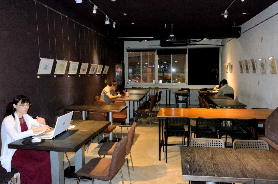 Guess What Café 2nd Flloor 20151118