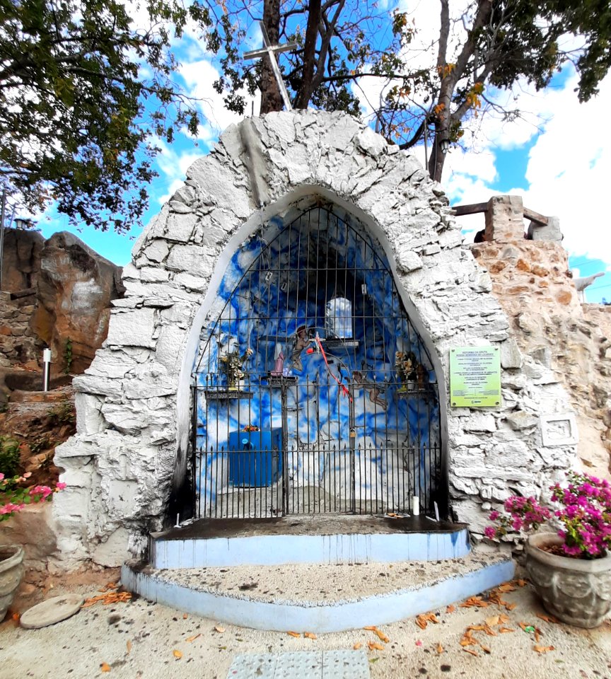 Gruta de Nossa Senhora de Lourdes, São Gonçalo, Sousa (PB)
