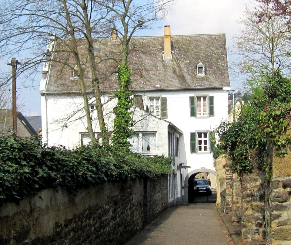 Gymnasialstraße 8