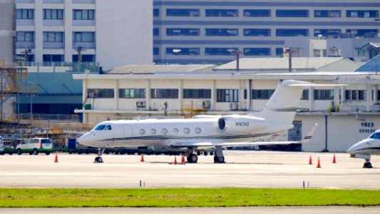 Gulfstream Aerospace G450 N167AD at Taipei Songshan Airport 20161217