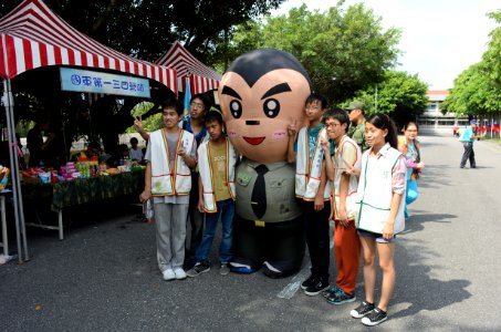 Group Portrait of Newdawan Education and Nursing Institution Livers with ROCA Sergeant Mascot 20150704