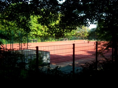 Gymnasium Dresden-Plauen 2014-10-03 Sportplatz