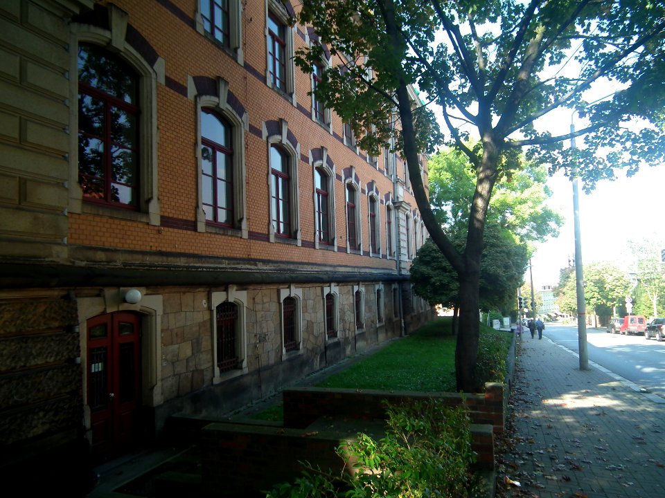 Gymnasium Dresden-Plauen 2014-10-03 Ostflügel 02