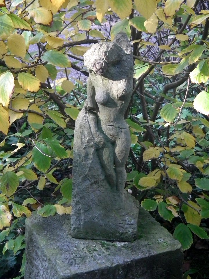 Gymnasium Dresden-Plauen 2014-10-03 Schulpark Kunst