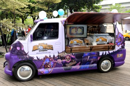Hearthstone Van Left Side View 20160430